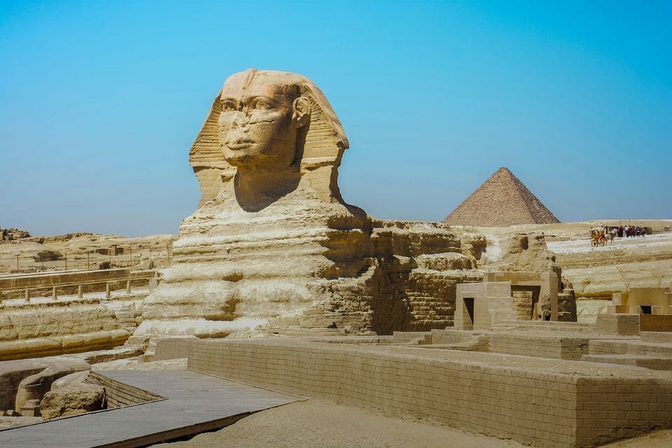 half day Cairo with Trivaeg, Pyramids, Sphinx, Flucca ride, Oriental Food, Khan El Khalili, Egyptian Museum with Trivaeg