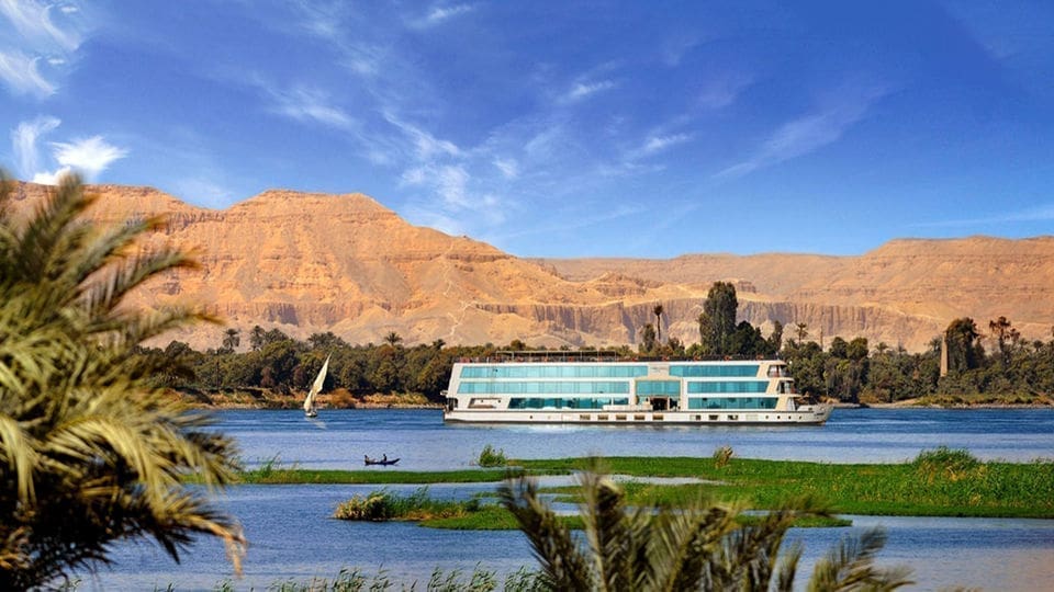 Nile cruises from Aswan, Luxor visit from Aswan, Private Nile Cruises from Aswan, book now with Trivaeg, Luxor Visit