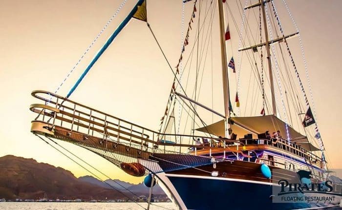 Pirates Boat Snorkling, Pirates Boat Family trips, Pirates Boat Belly dancing, Book now with Trivaeg
