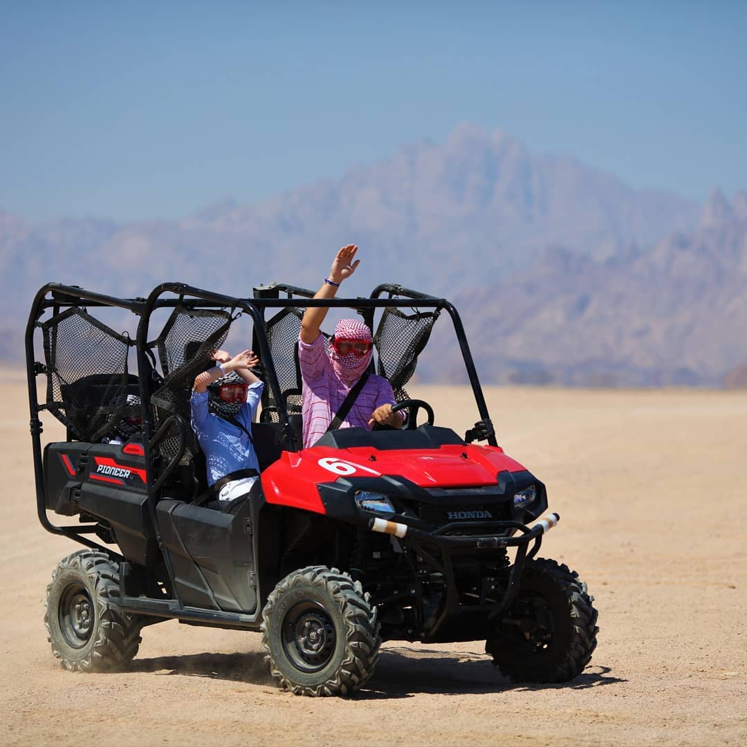 From Hurghada: Buggy Safari Desert Trip including Camel Ride.