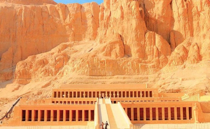 Luxor, Flight, Overday, Karnak temple, Hatschebsut, Abydos Tempel, Vally of Kings, Nile Cruises with Trivaeg