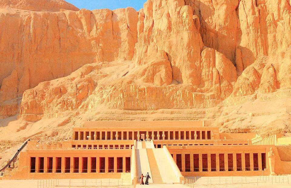Luxor, Flight, Overday, Karnak temple, Hatschebsut, Abydos Tempel, Vally of Kings, Nile Cruises with Trivaeg